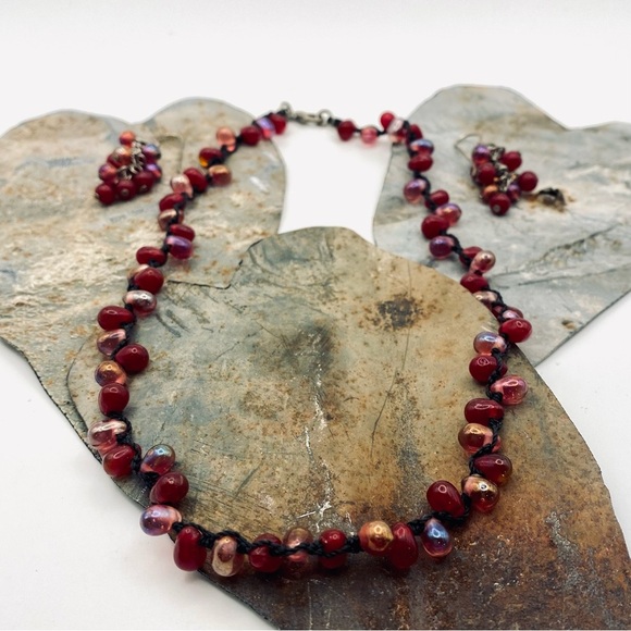 Vintage “pomegranate seed”hand knotted garnet necklace and earrings ss posts - Picture 2 of 5